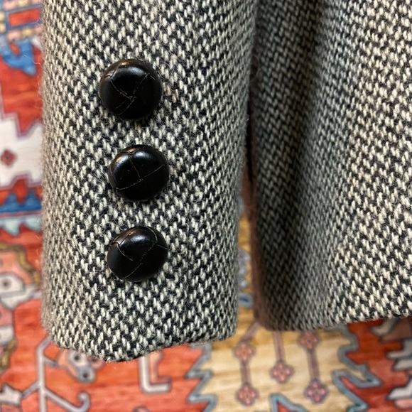 Vintage Herringbone Blazer - Picture 5 of 7